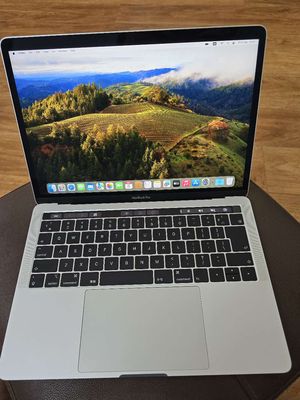 Macbook pro 2018 i5/8g/256g đẹp như mới