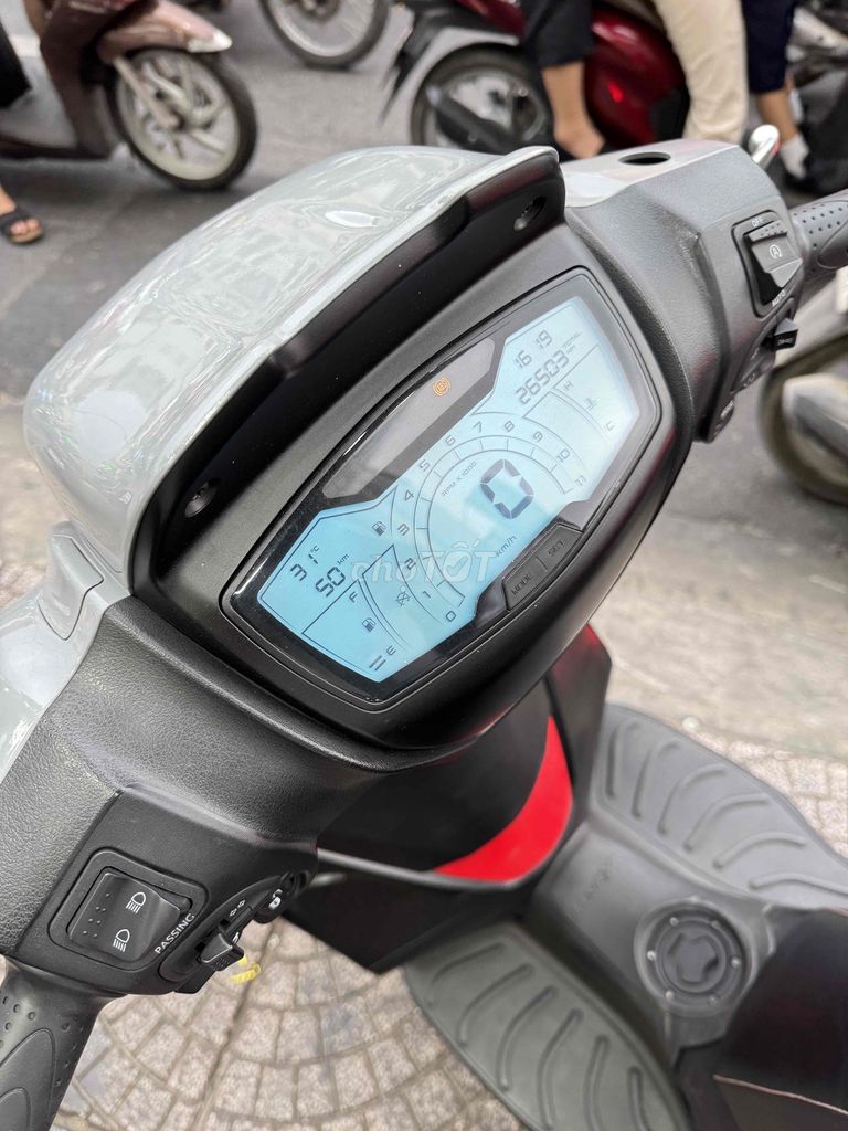 Piaggio Medley 125 ABS 2020 Xám 26.000km. Mua bán Xe máy tại Quận Phú Nhuận Tp Hồ Chí Minh được đăng bởi Motor Thanh Tùng hình 3