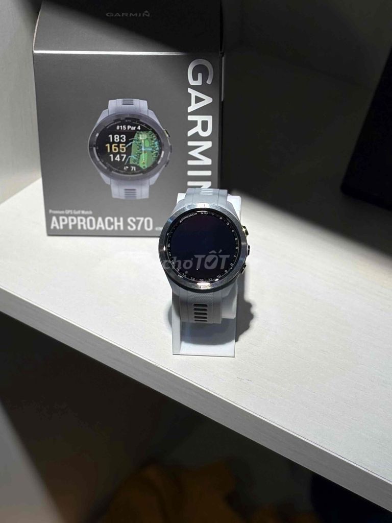 Garmin Approach S70 Xám 42mm. Mua bán Thiết bị đeo thông minh tại Quận Gò Vấp Tp Hồ Chí Minh được đăng bởi Hoài Ly Garmin  hình 1