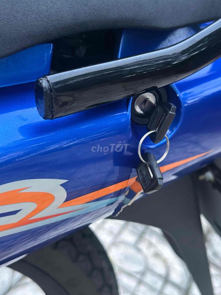 Satria 2000 mới 100% giấy xịn công chứng uỷ quyền. Mua bán Xe máy tại Quận Hải Châu Đà Nẵng được đăng bởi Hien hình 12