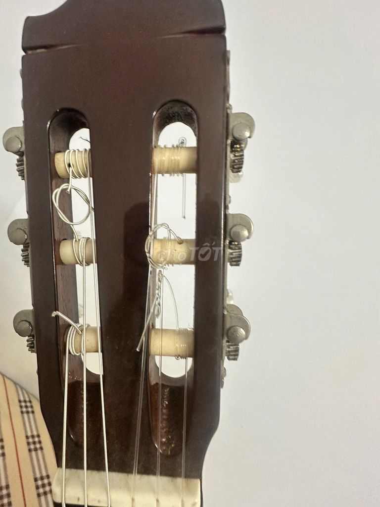 Guitar classic Yamaha CG-120A likenew 97%