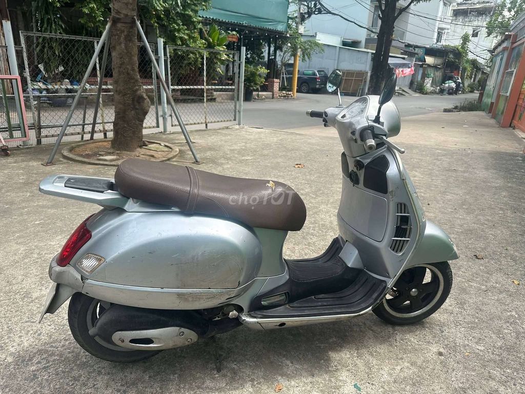 Piaggio Vespa GTS GT10 Bạc 125cc. Mua bán Xe máy tại Huyện Phú Tân An Giang được đăng bởi Huỳnh Bờm hình 2