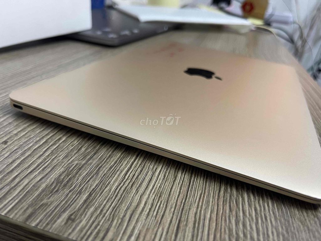 Macbook 12” 2017 gold 8g/256g sạc136 lần bh 1 th