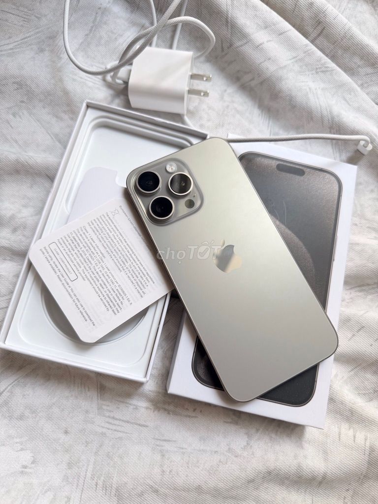 Apple iPhone 15 Pro Max 256GB Xám titan. Mua bán Điện thoại tại Quận Ngũ Hành Sơn Đà Nẵng được đăng bởi Thanh Ngo hình 1