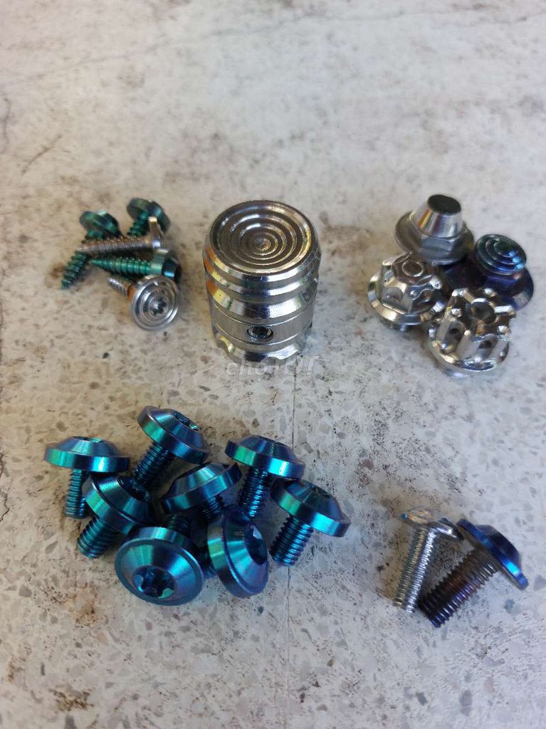 Thanh lý mớ đồ xe zin và kiểng. Mua bán Phụ tùng xe tại Quận Ô Môn Cần Thơ được đăng bởi Võ Thanh Tùng hình 7