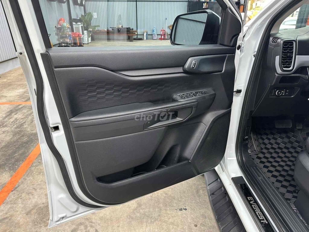 Ford Ranger 2023 XLS AT 2 cầu. Mua bán Ô tô tại Thành phố Buôn Ma Thuột Đắk Lắk được đăng bởi Hiếu Đắk Lắk hình 8