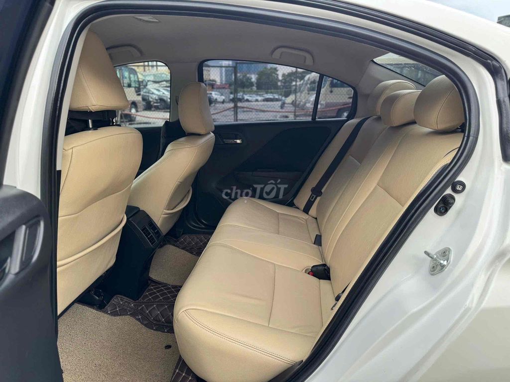 Honda City 2017 1.5 CVT - 7000 km. Mua bán Ô tô tại Quận Cầu Giấy Hà Nội được đăng bởi ngoc cuong hình 12