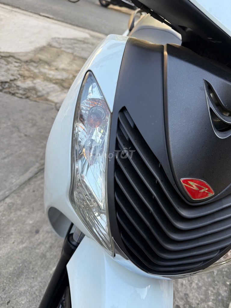 Honda SH 2010 150cc Trắng. Mua bán Xe máy tại Quận Tân Phú Tp Hồ Chí Minh được đăng bởi trọng đức  hình 4