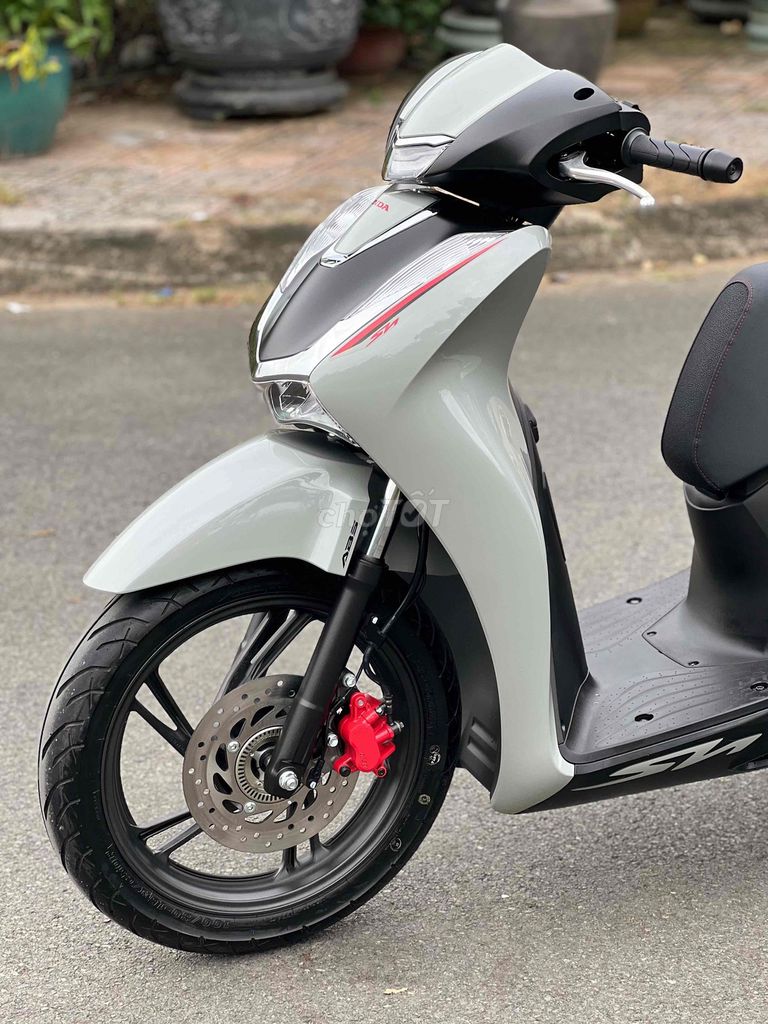 Honda SHVN 125 ABS 9/2025 Xám Xi Măng Odo 800km🎉🎉🎉. Mua bán Xe máy tại Thành phố Biên Hòa Đồng Nai được đăng bởi Xe Máy Phát Đồng hình 8