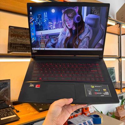 MSI Bravo 15 Ryzen 5-4600H 8GB/256GB RX 5300M