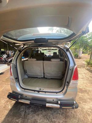 Toyota Innova 2011 G - 20000 km