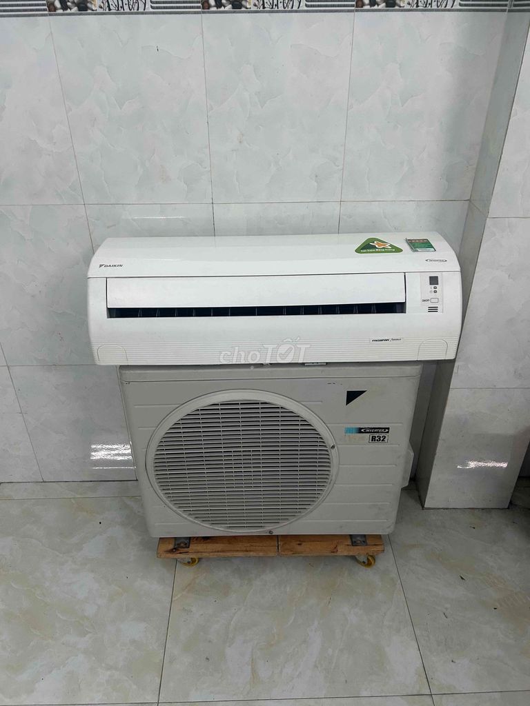 Máy lạnh Daikin Inverter ACE 1 ngựa. Mua bán Máy lạnh, điều hoà tại Quận 8 Tp Hồ Chí Minh được đăng bởi Bi hình 1