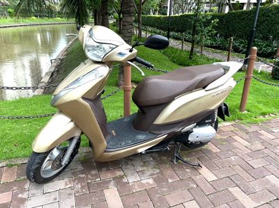 Chính chủ bán xe Lead phiên bản Đặc Biệt.. Mua bán Xe máy tại Huyện Bình Chánh Tp Hồ Chí Minh được đăng bởi Nguyễn Thuỳ Trang