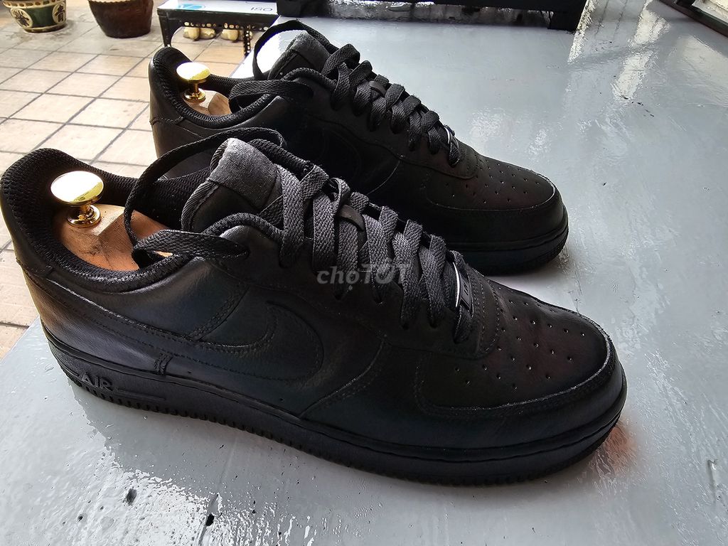 Giay NIKE AIR FORCE 1 màu đen