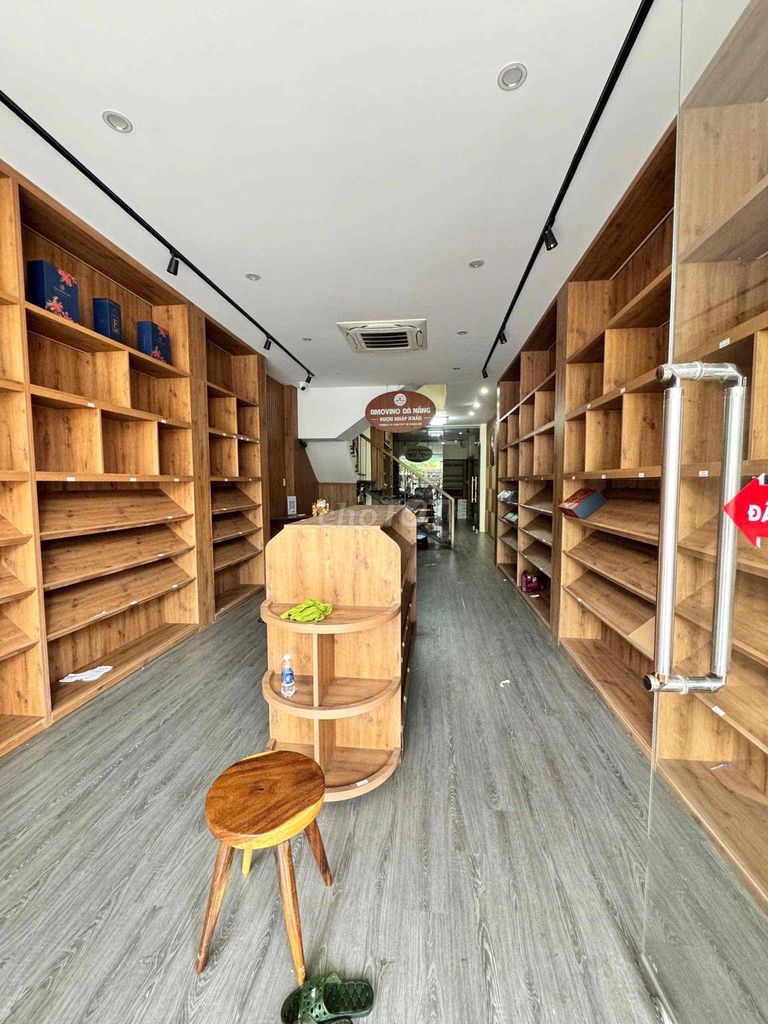 Cho thuê nhà 3 tầng MT Lê Thanh Nghị đoạn kd sầm uất