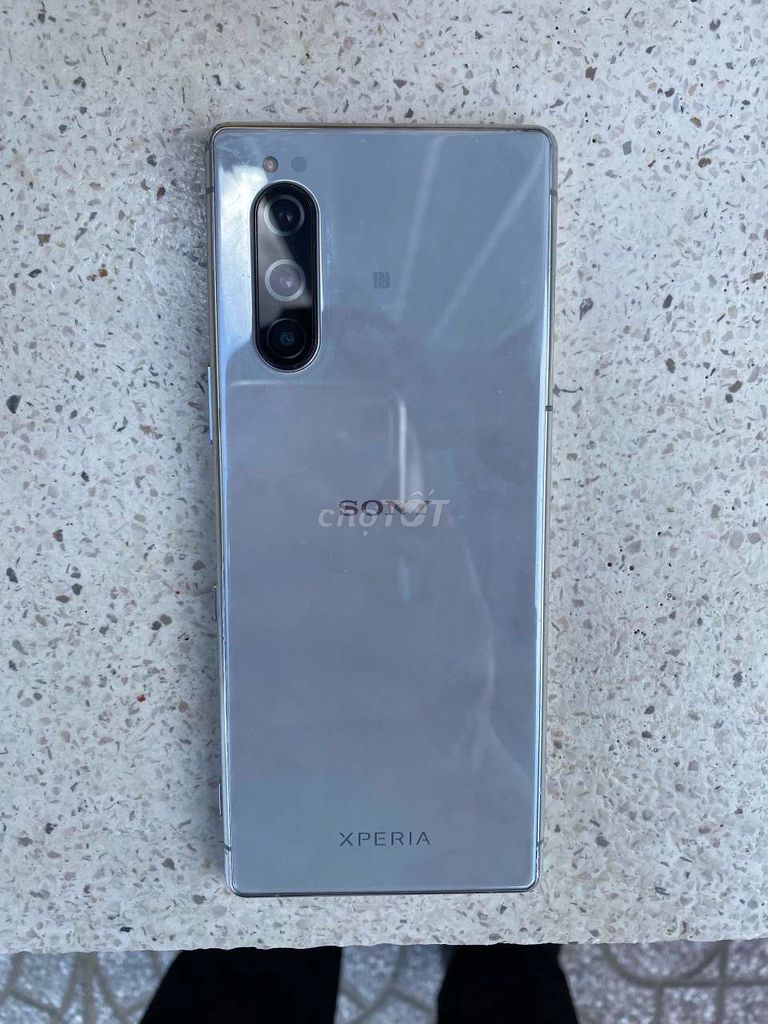 Sony Xperia 5 64GB Bạc Snapdragon 855. Mua bán Điện thoại tại Quận Ninh Kiều Cần Thơ được đăng bởi Ct - Xýt Five - hình 1