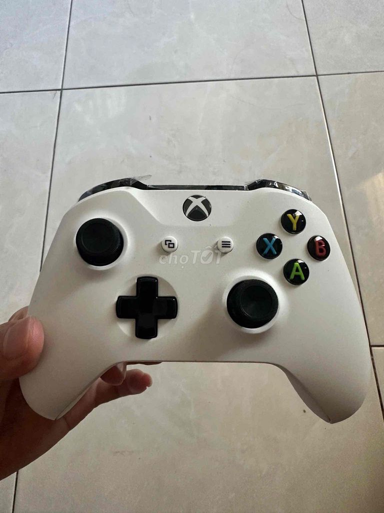 Tay cầm chơi game Xbox S Trắng. Mua bán Thiết bị chơi game tại Quận Tân Phú Tp Hồ Chí Minh được đăng bởi Baohiepnguyen hình 1