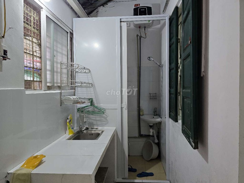 Одноэтажный дом 33 кв.м с антресолью, рядом со школой Нго Куен - Хонг Май