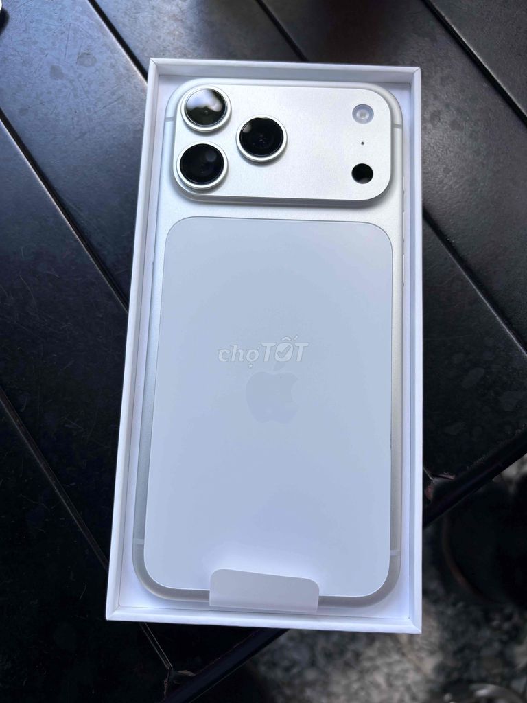Apple iPhone 17 Pro Max 256GB Bạc Mới Khui hộp. Mua bán Điện thoại tại Huyện Mỏ Cày Nam Bến Tre được đăng bởi Mr Tiến hình 1