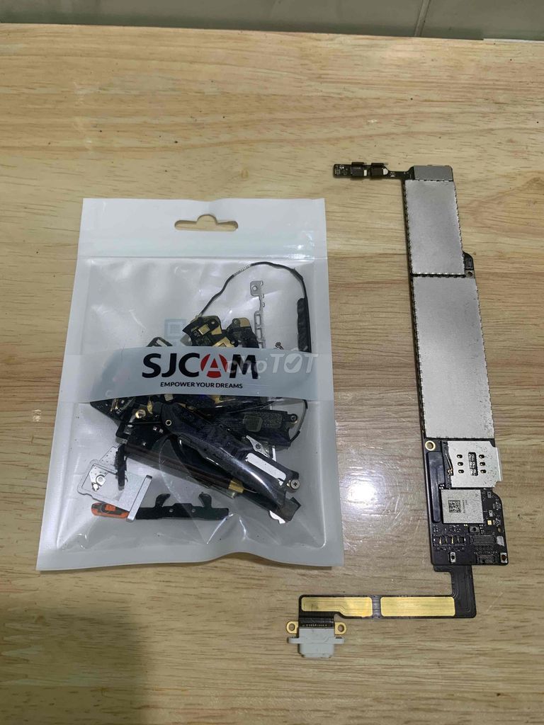 Tặng main ipad mini 2. Mua bán Máy tính bảng tại Thành phố Thủ Đức Tp Hồ Chí Minh được đăng bởi dao tran hình 1