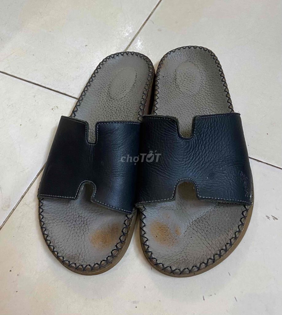 Dép Dr. Martens Da thật Nam size 41. Mua bán Giày dép tại Quận Thanh Xuân Hà Nội được đăng bởi Chú Phúc hình 1