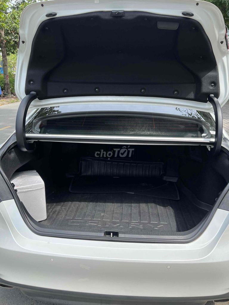 Toyota Camry 2021 - 98000 km. Mua bán Ô tô tại Thành phố Thủ Đức Tp Hồ Chí Minh được đăng bởi Dương hình 17