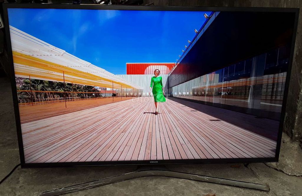 0933994850 - Bán Samsung SUHD 55in độ phân giai max 4K. Wifi