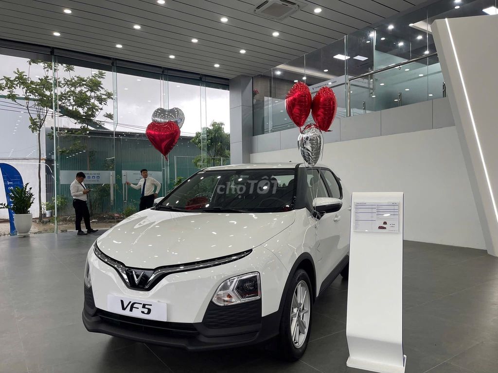 𝑻𝑹Ả 𝑻𝑹ƯỚ𝑪 50 𝑻𝑹𝑰Ệ𝑼 𝑵𝑯Ậ𝑵 𝑿𝑬 𝑪𝑯Ạ𝒀 𝑵𝑮𝑨𝒀. Mua bán Ô tô tại Quận 10 Tp Hồ Chí Minh được đăng bởi VINFAST SÀI GÒN  hình 2