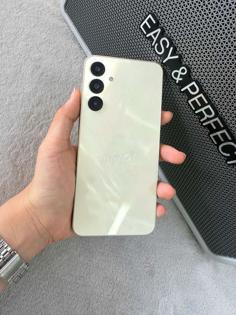 Samsung Galaxy A16 5G 128GB Vàng. Mua bán Điện thoại tại Quận Ninh Kiều Cần Thơ được đăng bởi Di Động Cần Thơ hình 1