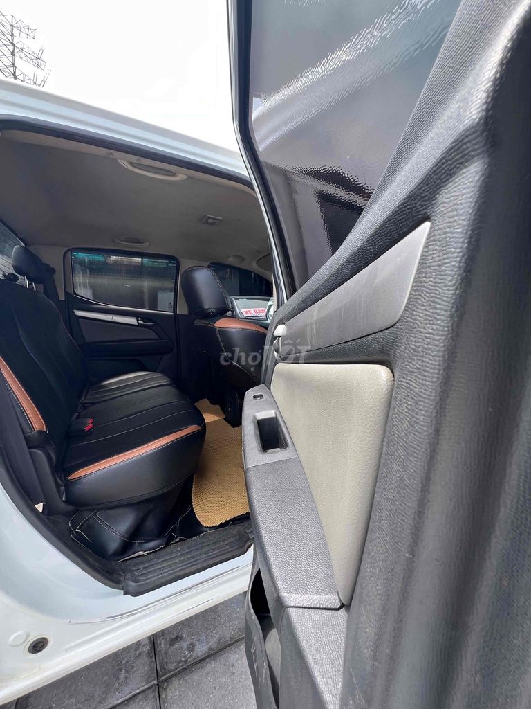 Chevrolet Colorado 2017 LT 2.5 MT 4WD -. Mua bán Ô tô tại Thị xã Kỳ Anh Hà Tĩnh được đăng bởi HOÀNG KY AUTO hình 11