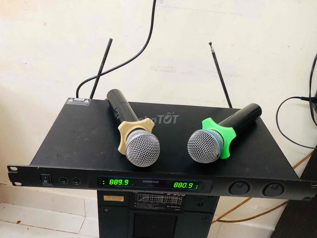 Micro không dây Shure U-820 nguyên tem. Mua bán Tivi, Âm thanh tại Quận Bình Tân Tp Hồ Chí Minh được đăng bởi Hathanhtung  hình 1