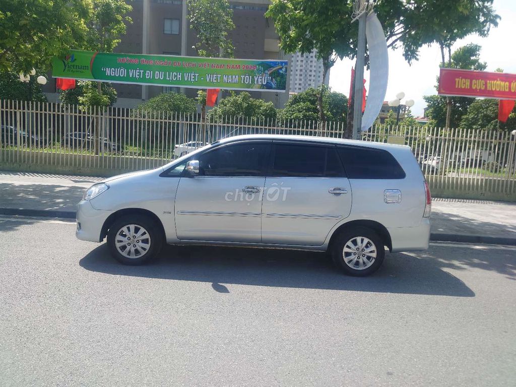 Bán xe Toyota Innova V 2009