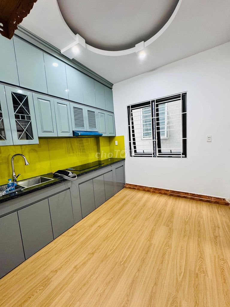 Мини-апарт-отель 6 этажей, аренда ком. 302, переулок 27, ул. Во Чи Công