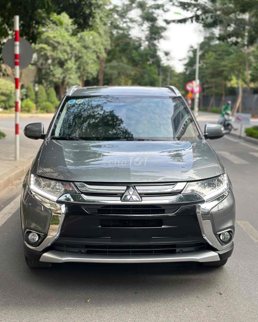 Mitsubishi Outlander 2017 Nhập khẩu 2.4 Premium