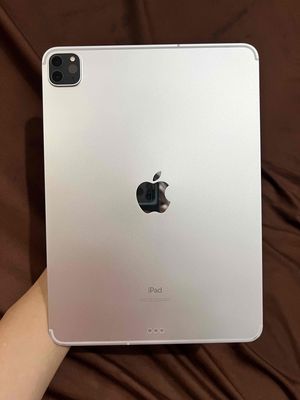 Passs nhanh Ipad pro 2020 wifi + 5G. Mua bán Máy tính bảng tại Quận Phú Nhuận Tp Hồ Chí Minh được đăng bởi Man DA LA