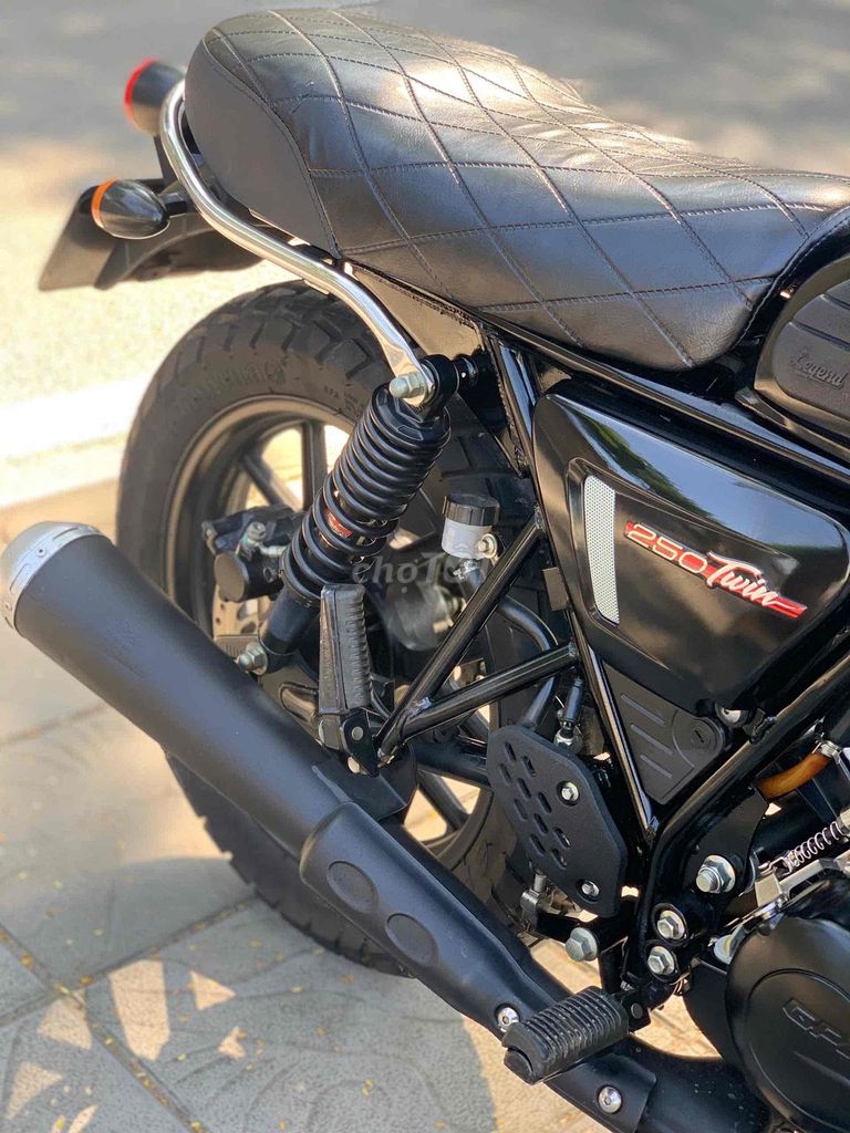 GPX TWIN 250cc  FI xe lướt mới leng keng classic. Mua bán Xe máy tại Quận Cầu Giấy Hà Nội được đăng bởi Tong motor xe may hình 9