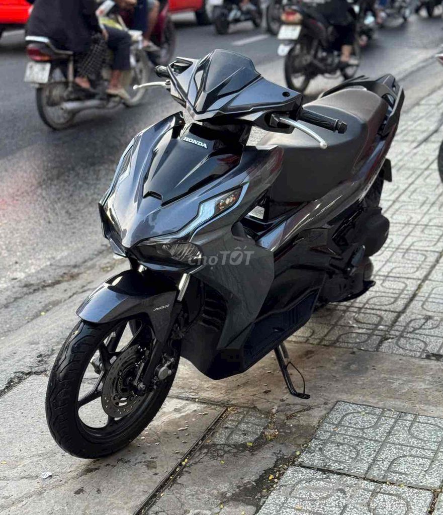 Honda Air Blade 150 ABS Xám đen siêu đẹp. Mua bán Xe máy tại Quận Gò Vấp Tp Hồ Chí Minh được đăng bởi CHXM 86 chuyên bán xe trả góp hình 2