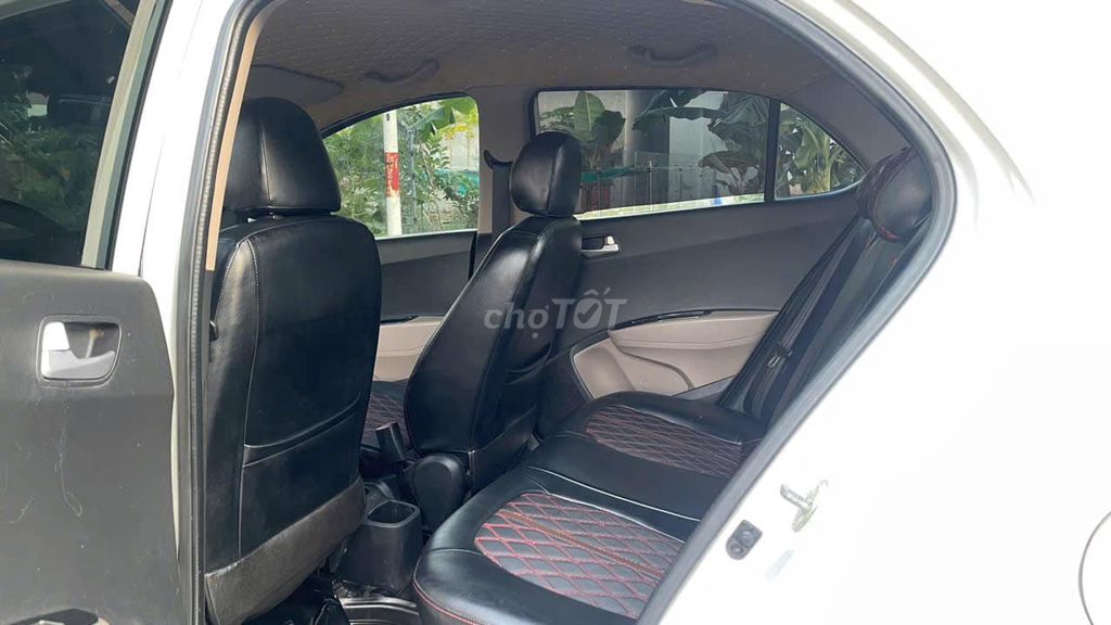 Hyundai i10 Sedan MT bản đủ ĐKi 2017 màu trắng. Mua bán Ô tô tại Quận 12 Tp Hồ Chí Minh được đăng bởi Xuân Trường hình 6