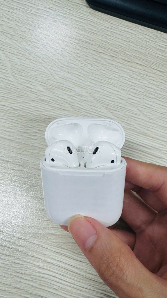 Tai nghe Bluetooth Apple AirPods 2 Trắng. Mua bán Tivi, Âm thanh tại Quận 8 Tp Hồ Chí Minh được đăng bởi xuan anh hình 1