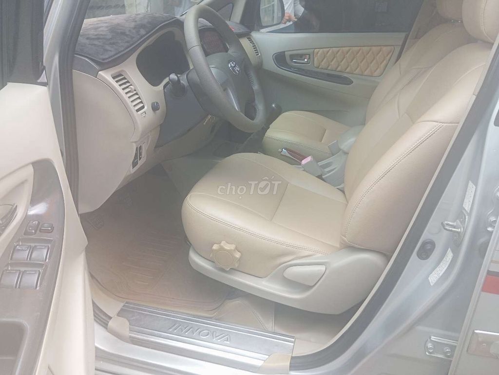 Toyota Innova 2015 2.0E - 108000 km. Mua bán Ô tô tại Thành phố Thuận An Bình Dương được đăng bởi Xuân  hình 4