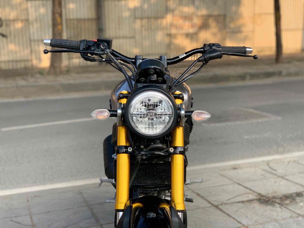 Yamaha XSR 155 biển TP đẹp vip 2024 xe lướt mới. Mua bán Xe máy tại Quận Cầu Giấy Hà Nội được đăng bởi Tong motor xe may hình 3