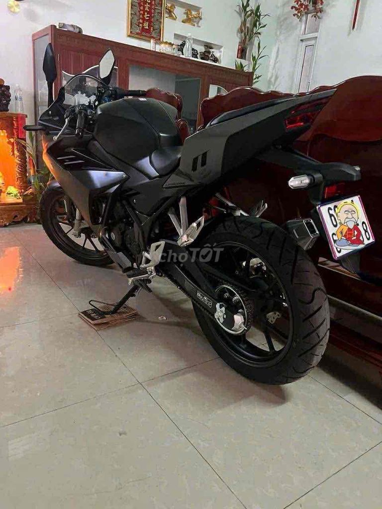 cần pass lại e xe odo dưới 2000km, xe như mới. Mua bán Xe máy tại Quận Bình Thạnh Tp Hồ Chí Minh được đăng bởi Trương Văn Mạnh hình 2