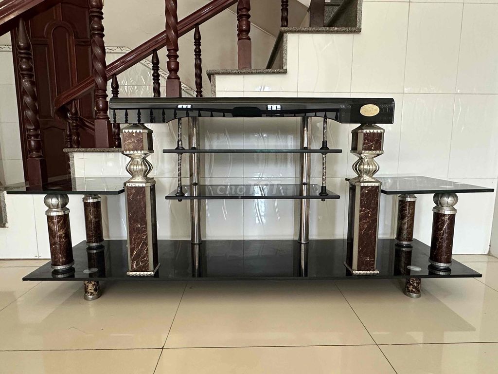 Kệ tivi hiện đại. Mua bán Nội thất, đồ gia dụng khác tại Thành phố Long Xuyên An Giang được đăng bởi Võ Thắng hình 1