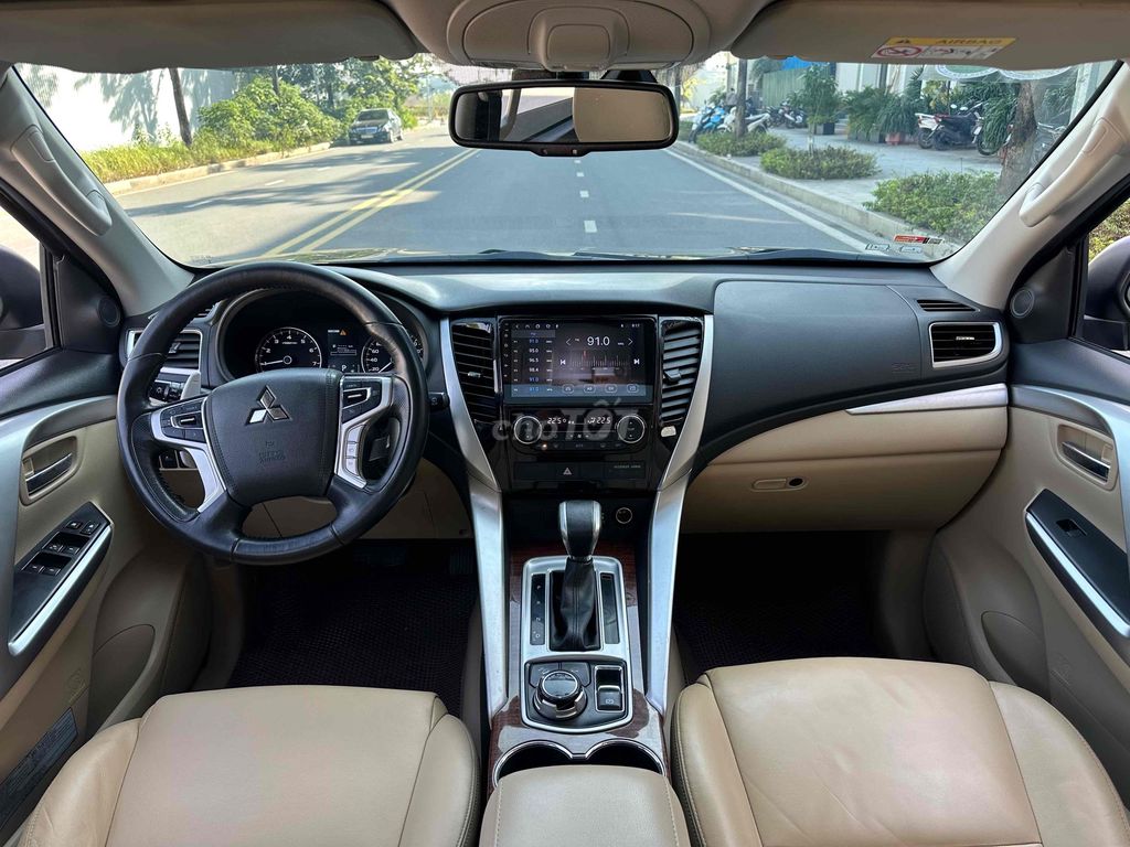 Mitsubishi Pajero Sport 2017 3.0V6 4x4 Xăng 2 Cầu. Mua bán Ô tô tại Quận Cầu Giấy Hà Nội được đăng bởi Vũ Kiên hình 13