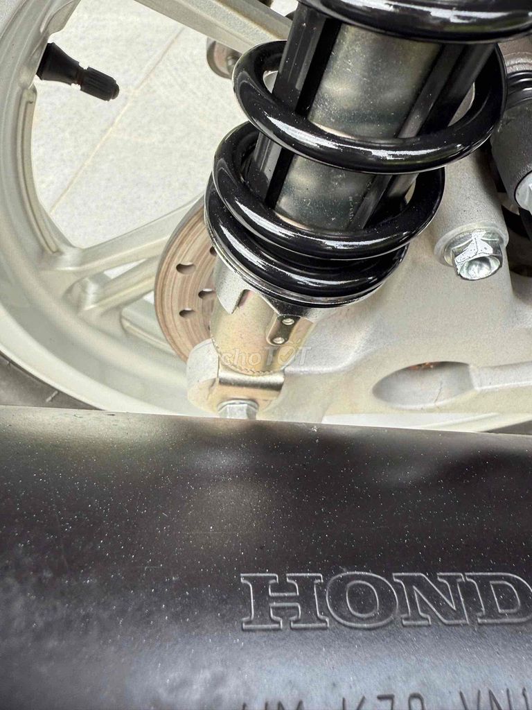 Honda SH150 CBS 2018 Trắng 4000 km. Mua bán Xe máy tại undefined undefined được đăng bởi Cửa Hàng Xe Máy Quang Sang hình 8