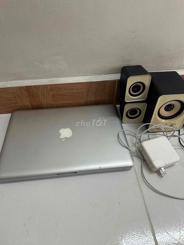 Apple MacBook Pro i5 4GB/500GB Bạc. Mua bán Laptop tại Quận 4 Tp Hồ Chí Minh được đăng bởi Phi hình 1