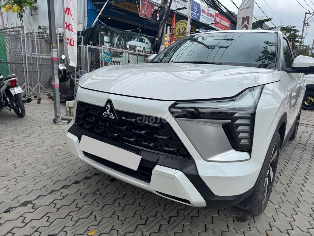 Mitsubishi Xforce 2024 Premium Trắng -  27000 km. Mua bán Ô tô tại Quận Phú Nhuận Tp Hồ Chí Minh được đăng bởi ĐỨC XE LƯỚT hình 3