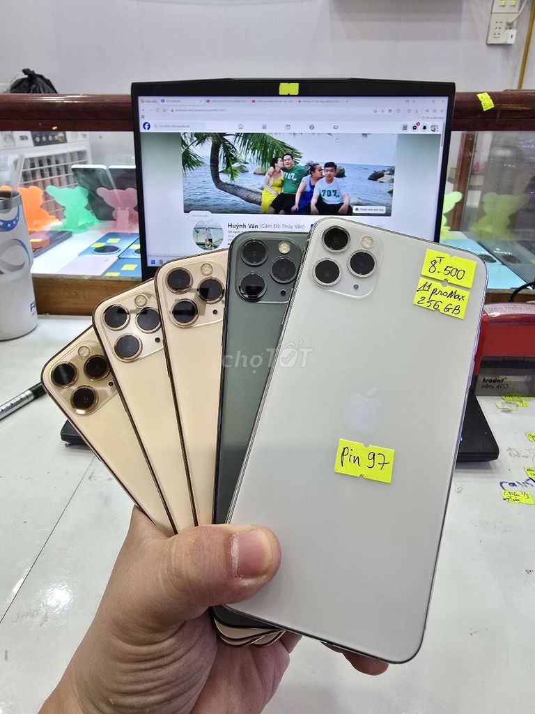 Iphone 11 Pro Max 256GB - Q.Tế Mỹ. Mua bán Điện thoại tại Thành phố Long Xuyên An Giang được đăng bởi Facebook Cầm Đồ Thúy Vân hình 1