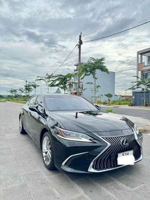 Lexus ES 2020 250 - 27600 km. Mua bán Ô tô tại Quận 7 Tp Hồ Chí Minh được đăng bởi Duy Phạm