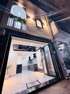 🎇SIÊU PHẨM Q11 GIÁP Q5 KẾ CHỢ RẪY-2 TẦNG ĐẸP LUNG LINH-NHỈNH 4 TỶ-🌷
